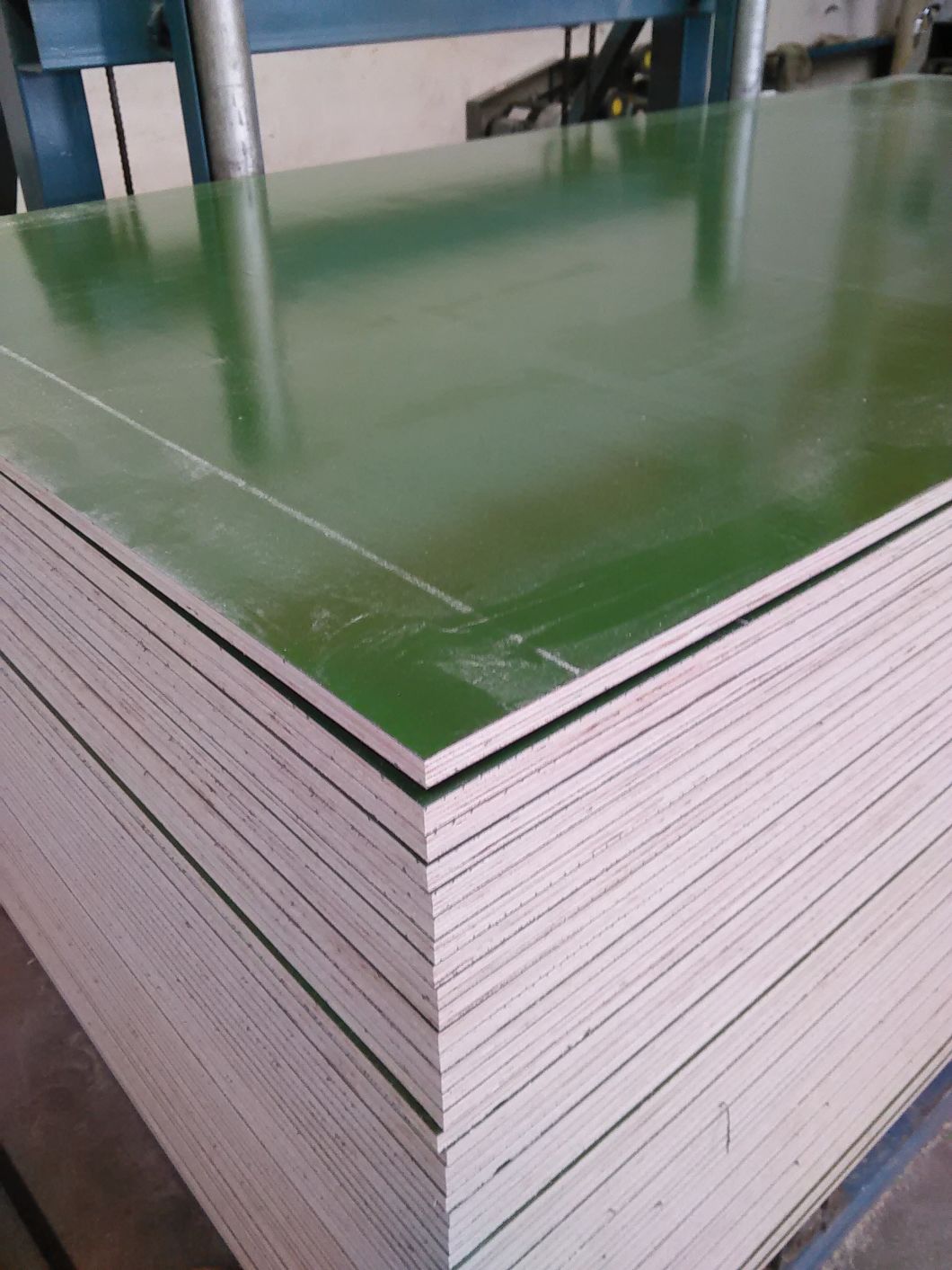 Madera contrachapada de pl&aacute;stico / pl&aacute;stico recubierto de madera contrachapada / 4 * 8 madera contrachapada de pl&aacute;stico con alta calidad